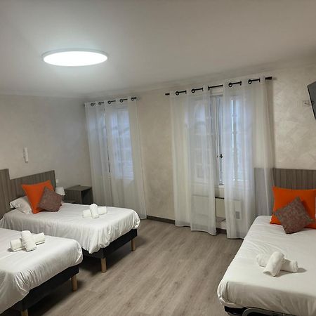 Hotel Le Sully Меруес Екстериор снимка